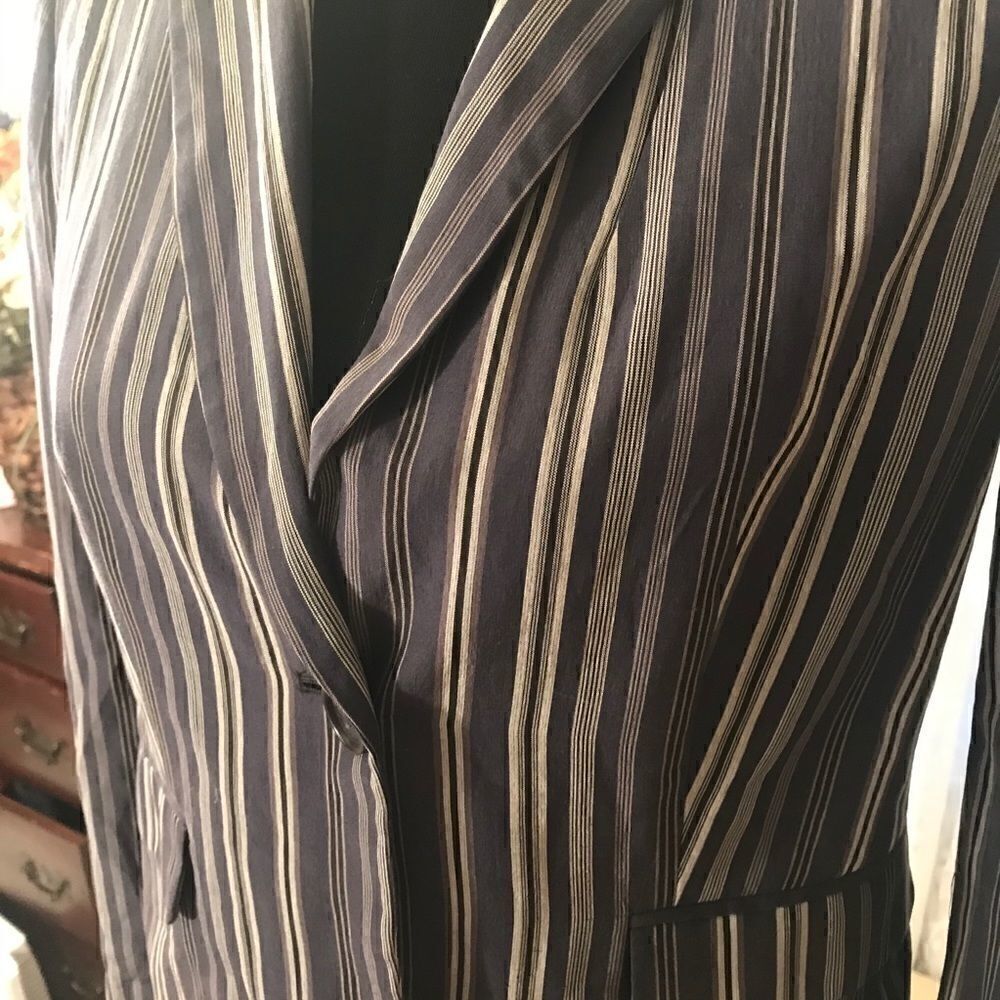 Calvin Klein Size 2 Stripped Jacket! - Picture 8 of 14